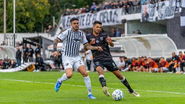 Arbitres de football : entre respect et autorité