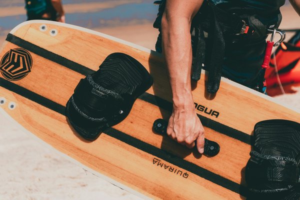 Kitesurf : explorez notre guide complet pour débutants